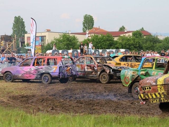коли се блъскат по време на състезание - снимка 