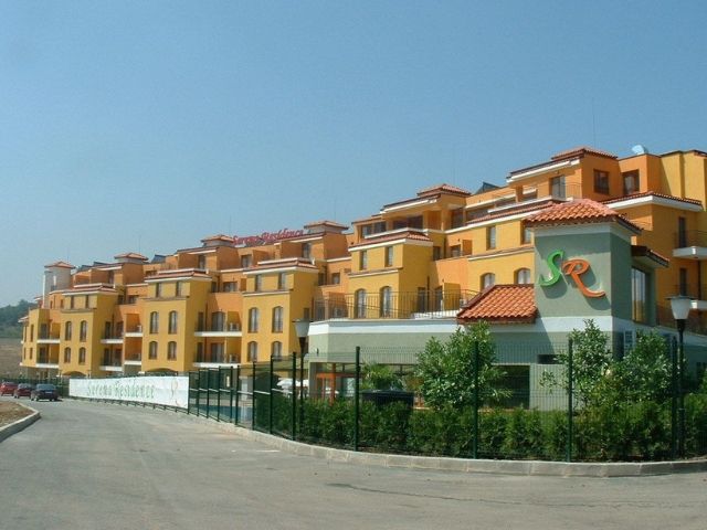 външен изглед на хотел в созопол - снимка