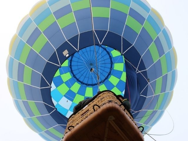 С балон над Белоградчишките скали за 4-има - панорамно издигане