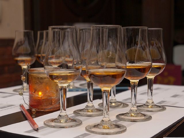 Дегустация на уиски - Малцова Шотландия - подарък преживяване
