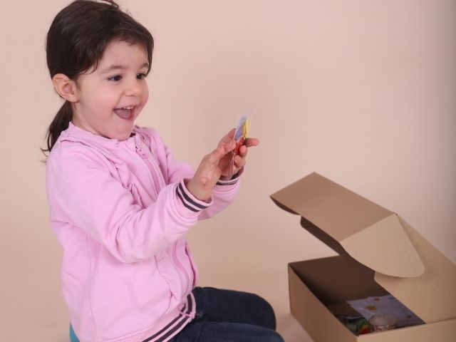 Творческа кутия - подарък за дете - снимка 