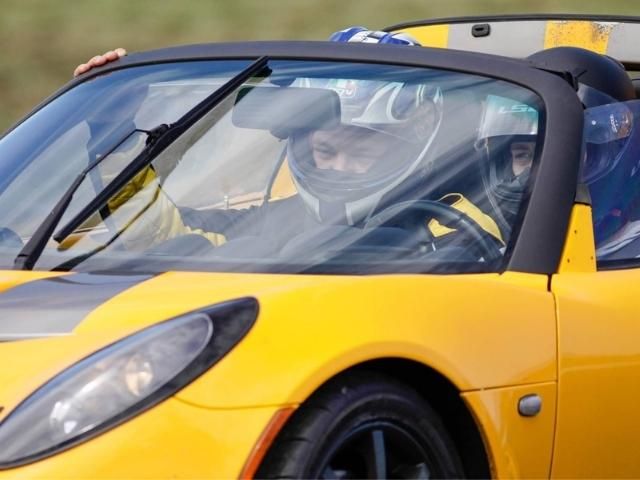 Преживяване със състезателен автомобил Лотус - снимка