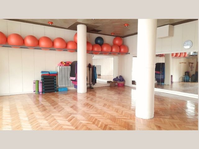 зала за йога и спорт - снимка