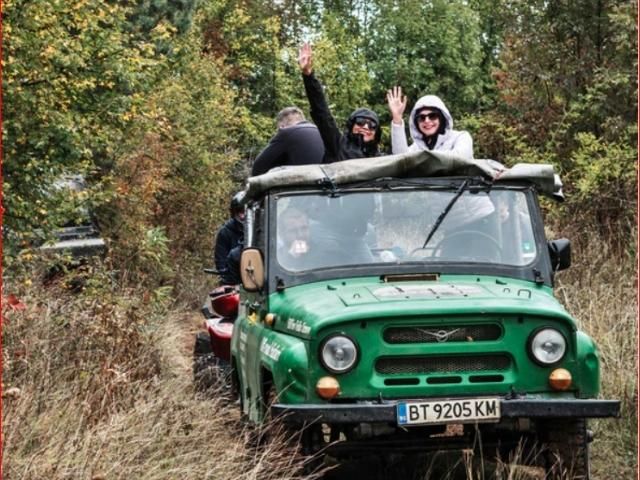 Офроуд шофиране с УАЗ до Велико Търново - снимка
