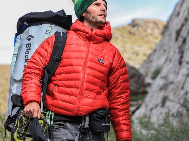 Целодневен зимен преход в планината с водач - ваучер за преживяване