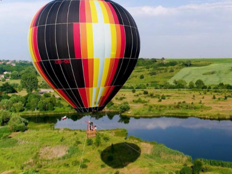 Панорамно издигане с балон за двама снимка